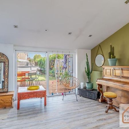Maison A Lyon Parilly Avec Piscine, Jardin, Parking Prive & Proche Eurexpo Venissieux Bagian luar foto