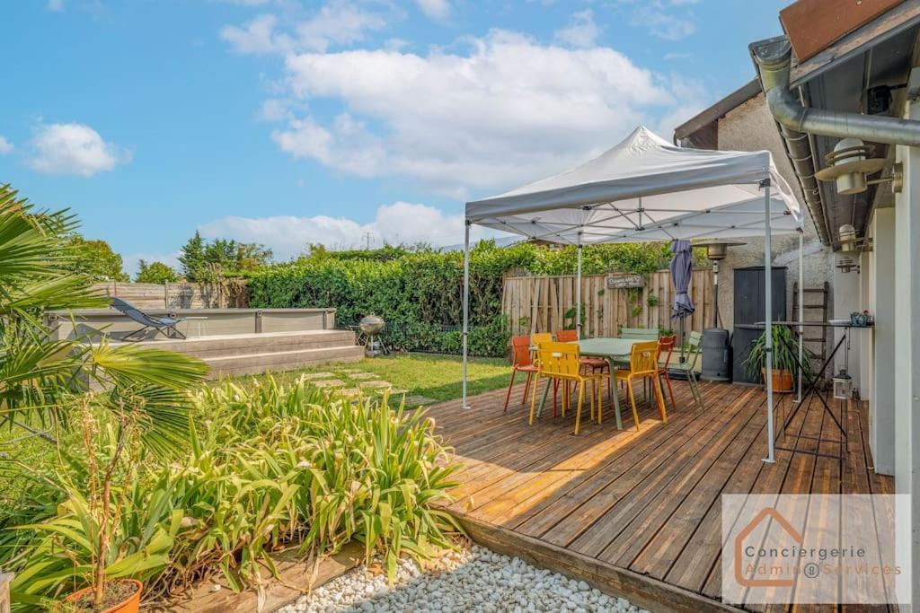 Maison A Lyon Parilly Avec Piscine, Jardin, Parking Prive & Proche Eurexpo Venissieux Bagian luar foto